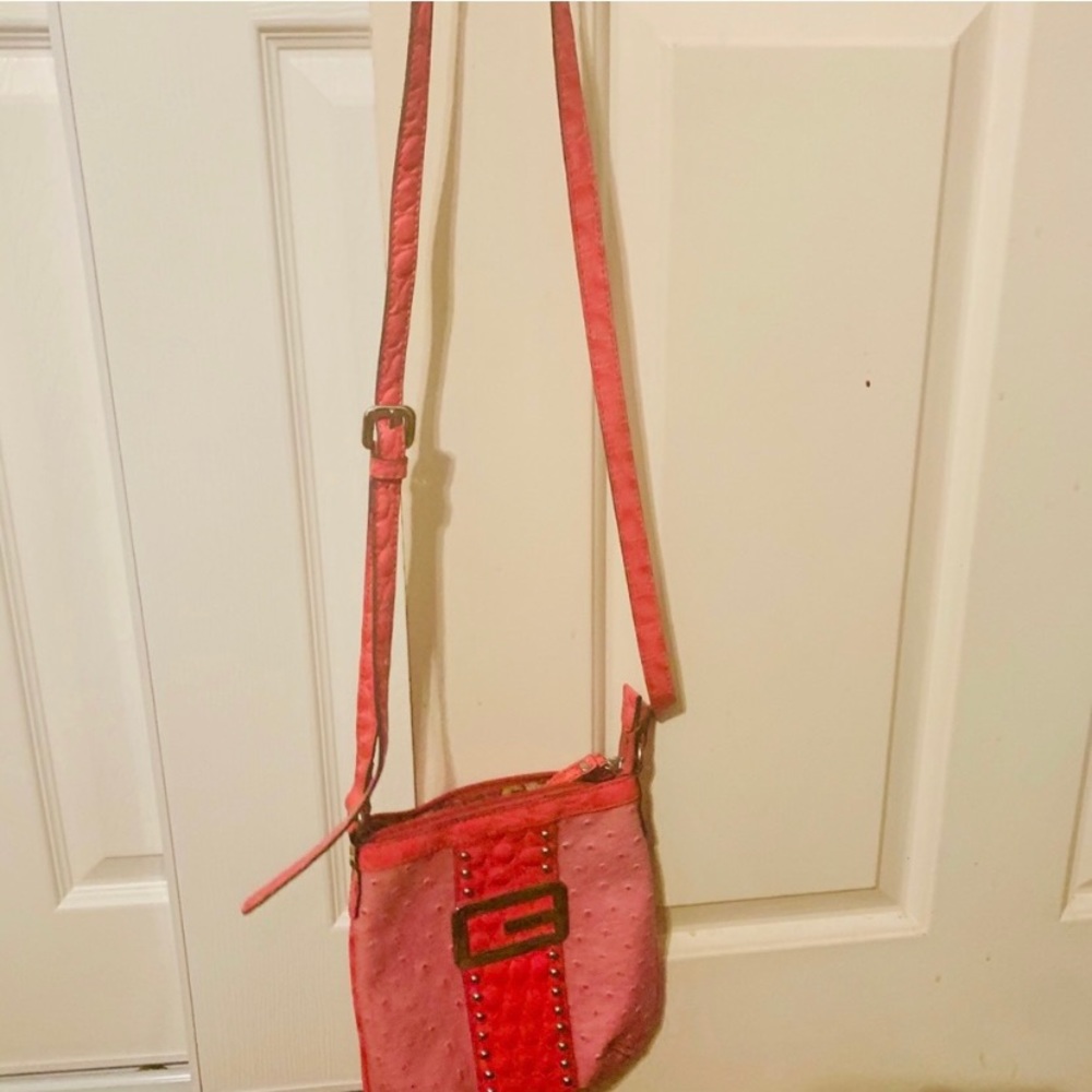 Vintage Pink Guess Purse 👛 - Picture 2 of 2